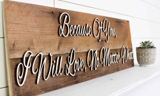 Contoh Desain Check In Sign Dari Kayu Rustic Charm